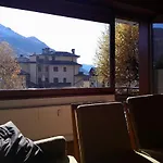 Villa 5 *
